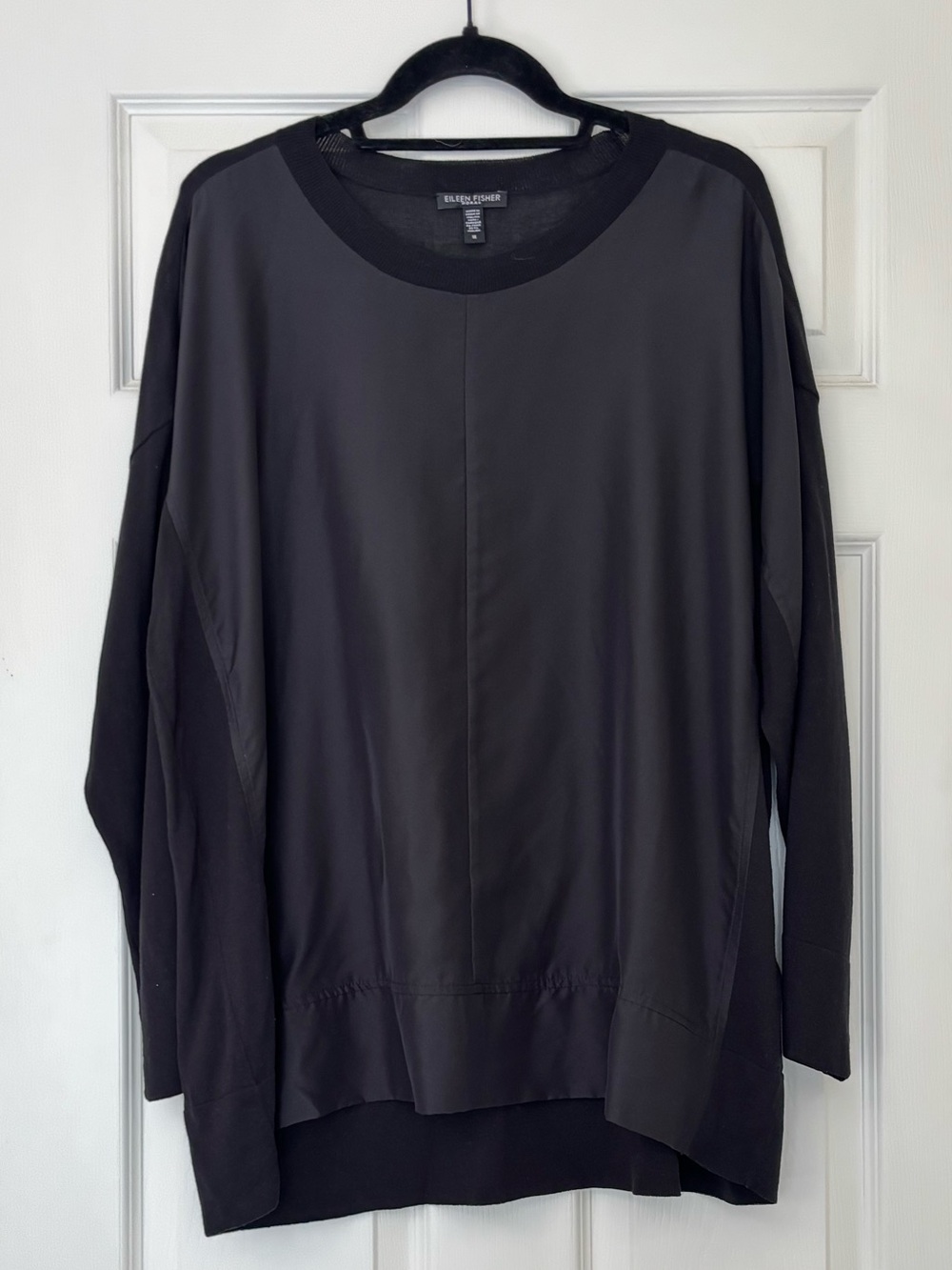Eileen Fisher 100% Silk Crewneck Stretch Crepe Long Sleeve Top